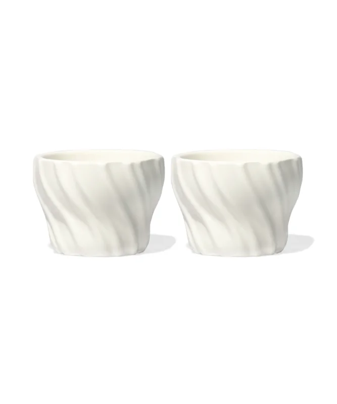 Keramik Becher mit Wellenstruktur – kaia collection von 7 O'CLOCK