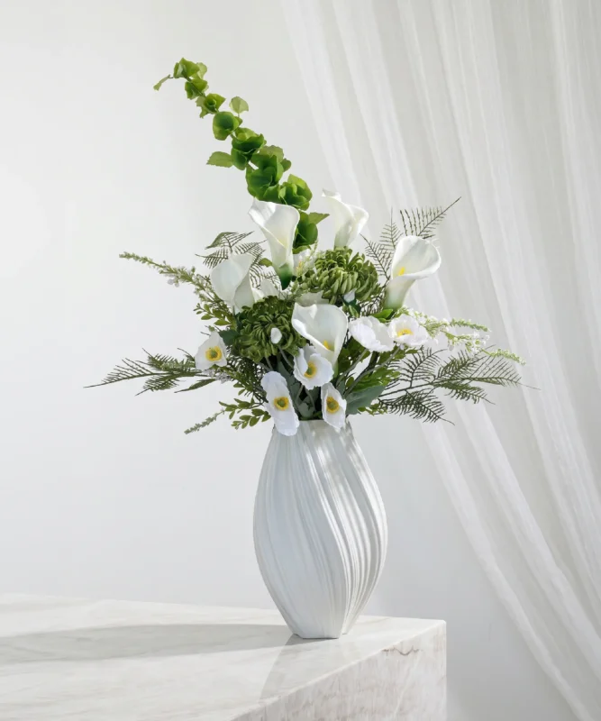 Realistisches Kunstblumen-Bouquet Calla Rising 15er in Weiß und Grün – bloom collection von 7 O'CLOCK