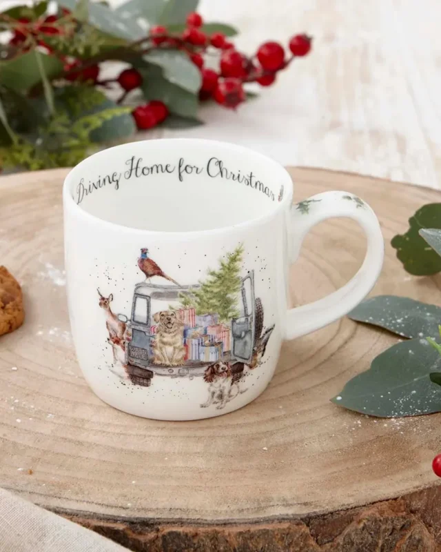 Weihnachtstasse "Driving Home for Christmas" von Wrendale Designs – Bild 2