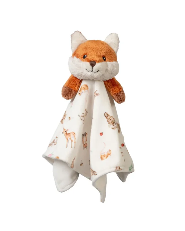 Fuchs Schnuffeltuch "Little Forest" von Wrendale Designs vor weißen Hintergrund. Der Fuchs schaut fröhlich in die Kamera. Auf dem Tuch sind verschiedene kleine Waldtiere abgebildet.