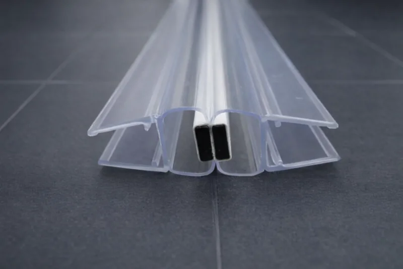 Magnetdichtung 180° fluchtend mit schmalem Magnetstreifen, Art.Nr. 6092