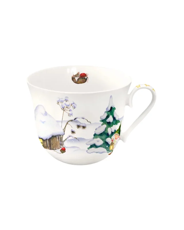 Lieblingstasse Weihnachtswichtel vom Grätz Verlag mit dem Wichtel im Schnee als Motiv vor weißem Hintergrund.