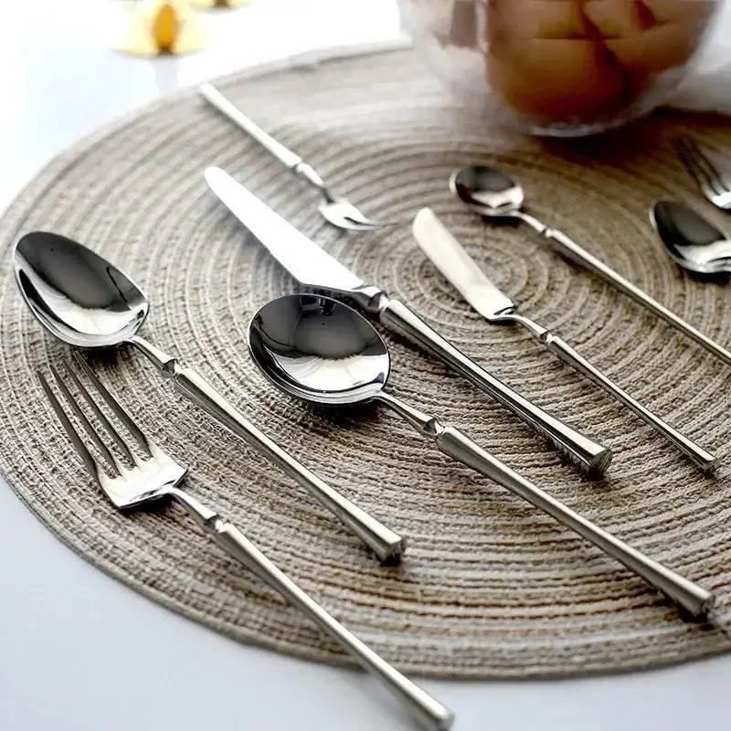 Luxuriöses silbernes Besteck Set aus Edelstahl (Einzeln oder im Set bestellbar) - Kochschein