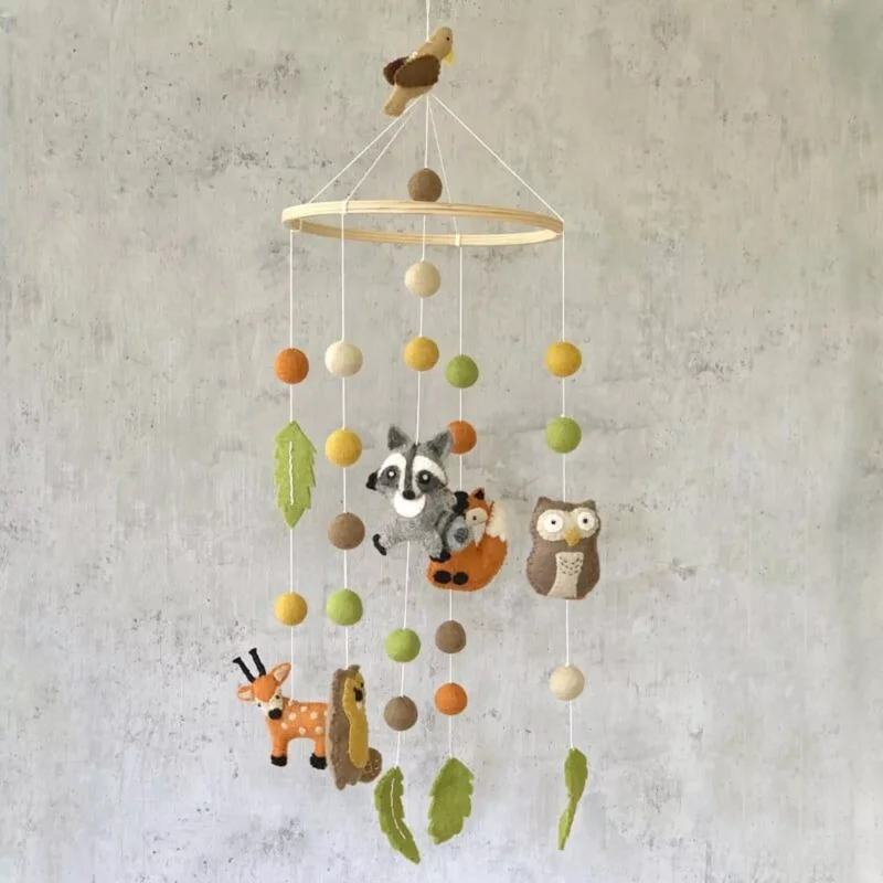 Mobile mit Wald-Motiven von Beyoona