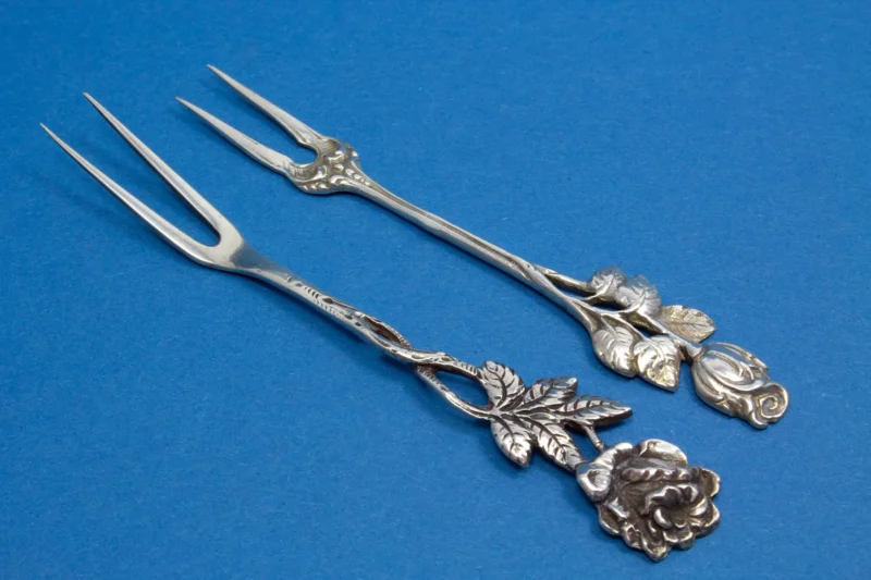2 Cocktailgabeln aus Silber, Hildesheimer Rose