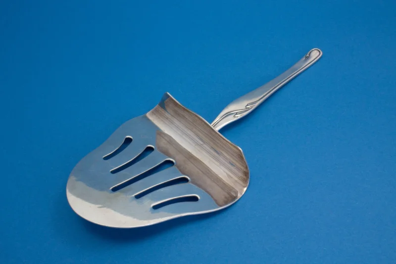Versilberter Spargelheber