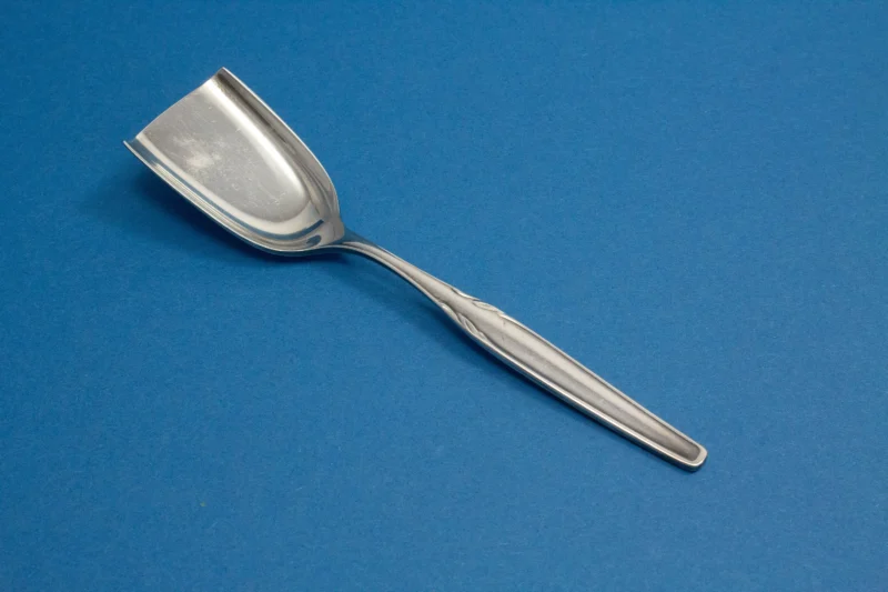 Versilberter Zuckerlöffel von WMF, Paris