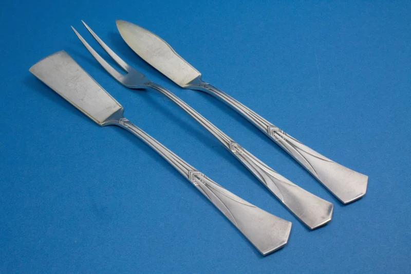 Art Deco Käsemesser, Buttermesser und Spieß von Alekto, versilbert
