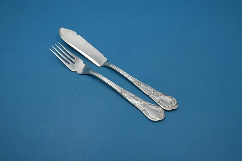 Versilbertes Fischbesteck für eine Person, Rokoko