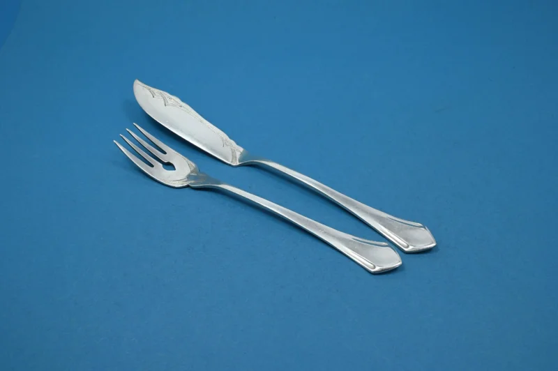 Versilbertes Fischbesteck für eine Person, Art Deco