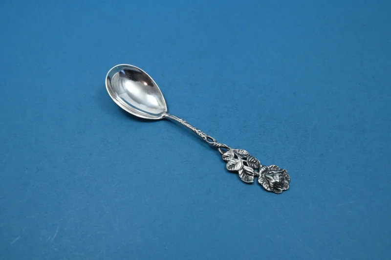 Kleiner Zuckerlöffel von Widmann, Hildesheimer Rose
