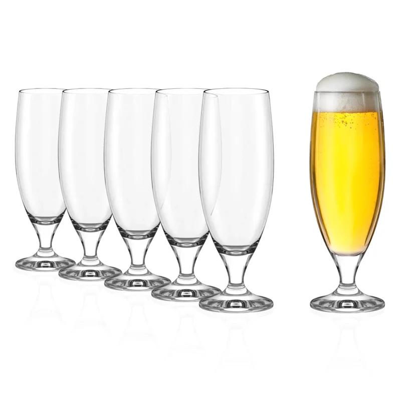 Stölzle Lausitz Imperial Biergläser 0,4 l – fünf leer, eines gefüllt